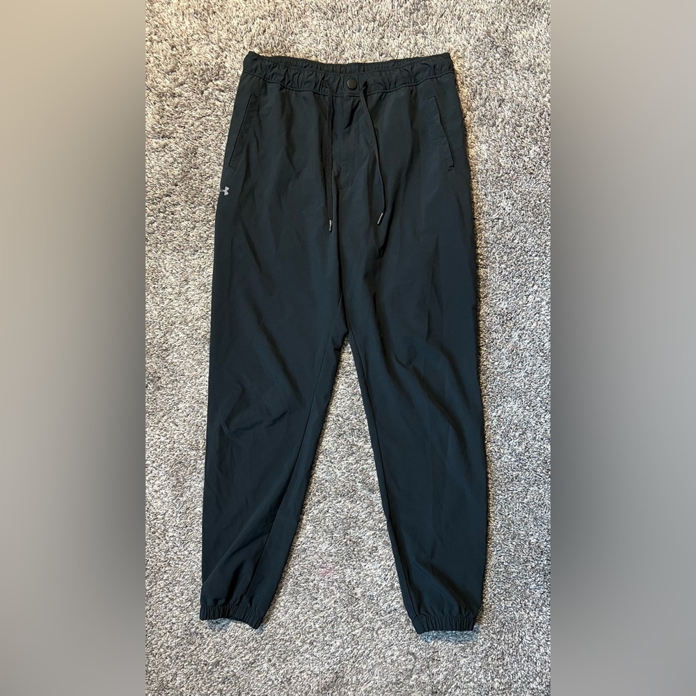underarmour black lightweight joggers